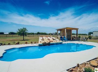 110 Colette Ln, Marion, TX 78124