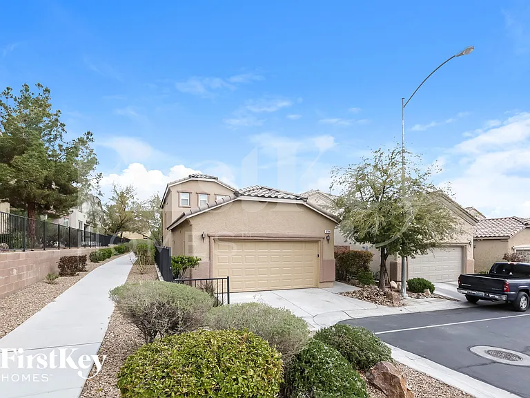 8794 Timberleaf Ct — Photo 2