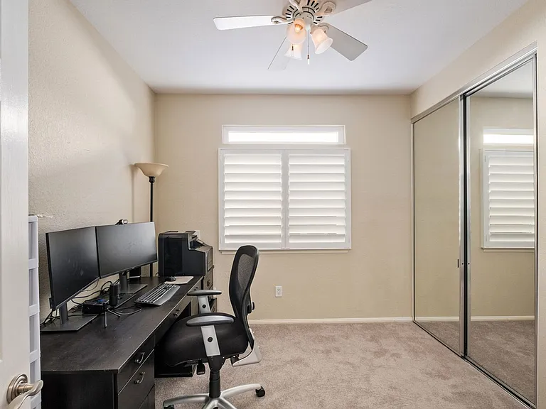 20891 Porter Ranch Rd — Photo 18