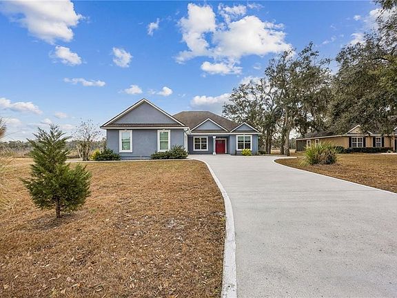 5th image of 15 Deerwood Cir