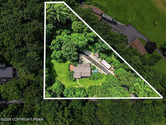 2nd image of 1623 Bonser Rd