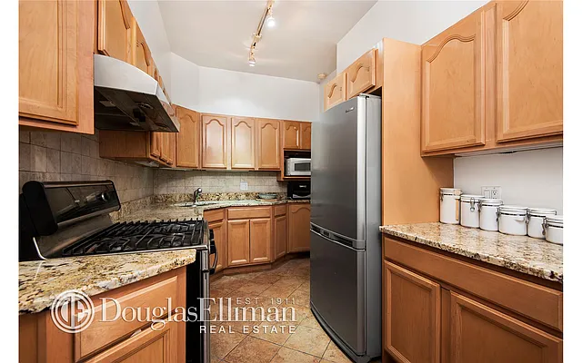 Sold by Douglas Elliman | media 3