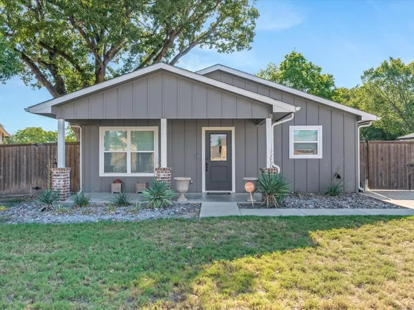 309 S Crockett St, Edgewood, TX 75117