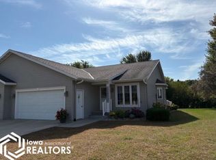 1310 Village Rd UNIT C-1, Clear Lake, IA 50428