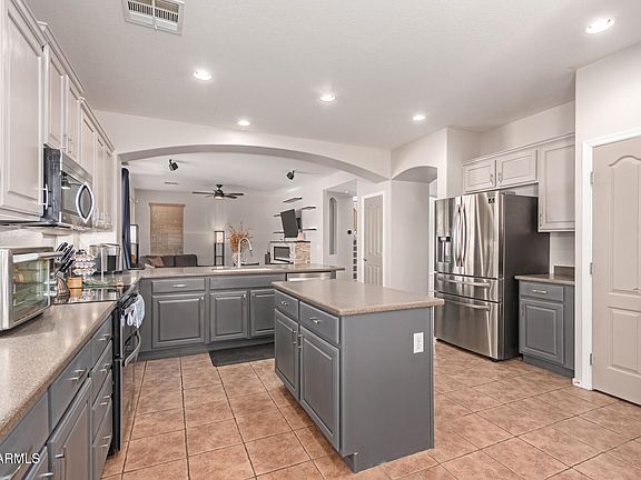3rd image of 1248 E NIGHTINGALE Lane