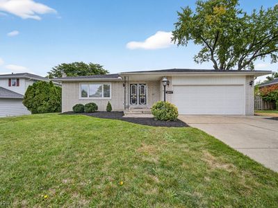 30312 Overlook Dr, Wickliffe, OH, 44092