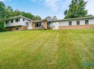 8208 S River Rd, Waterville, OH 43566