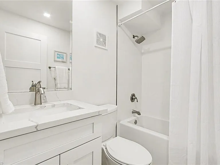 25870 Hickory Blvd #101 — Photo 21