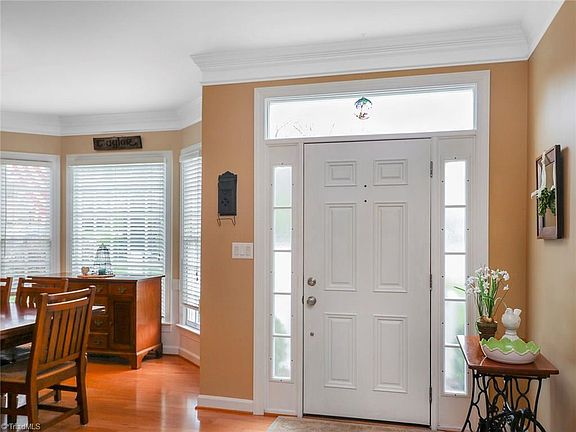 2nd image of 5918 Weston Dr