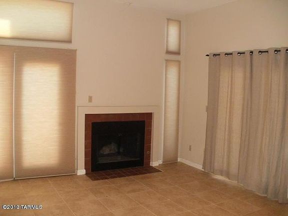 4th image of 6886 N Dorado Ct