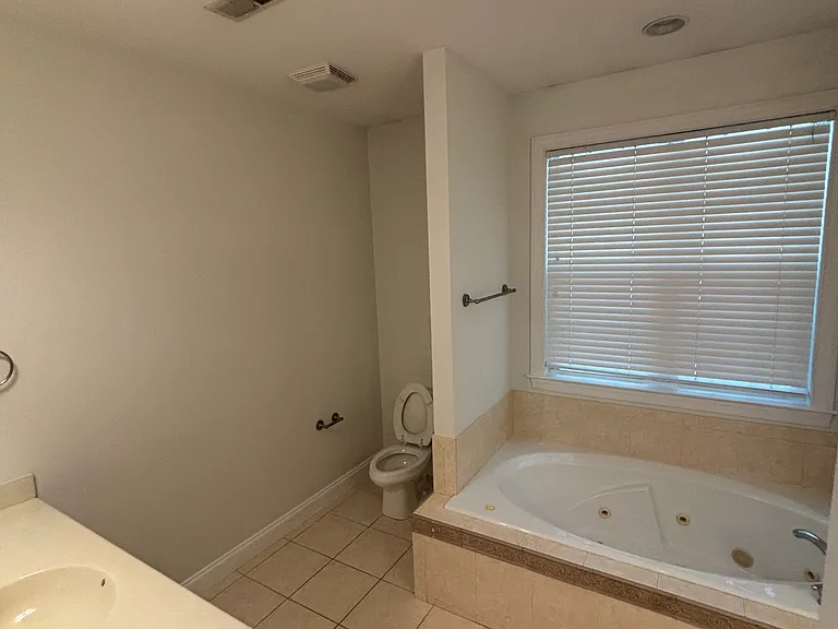 5144 Somersett Ln — Photo 4
