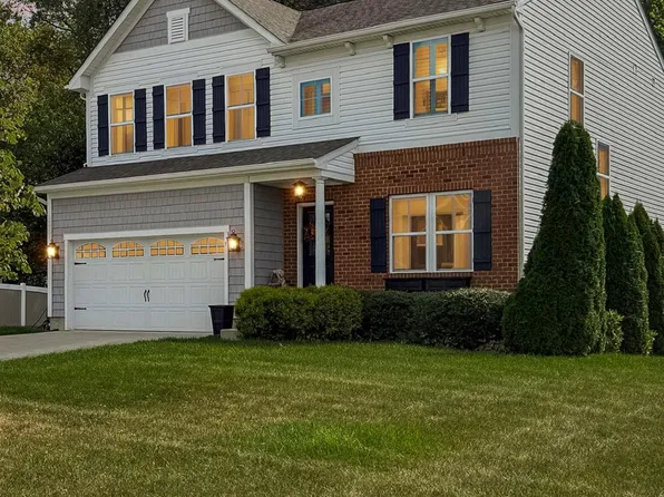 9 Olmsted Ln, Cinnaminson, NJ 08077