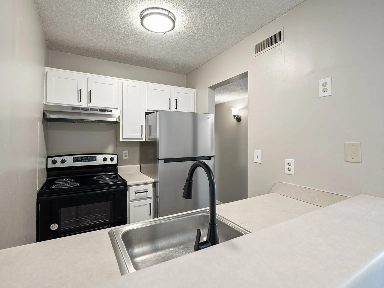 The Lotus Apartments — Photo 1