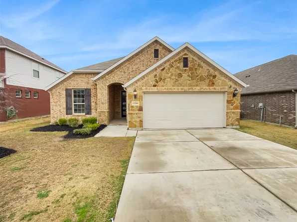12700 Viewpoint Ln, Burleson, TX 76028