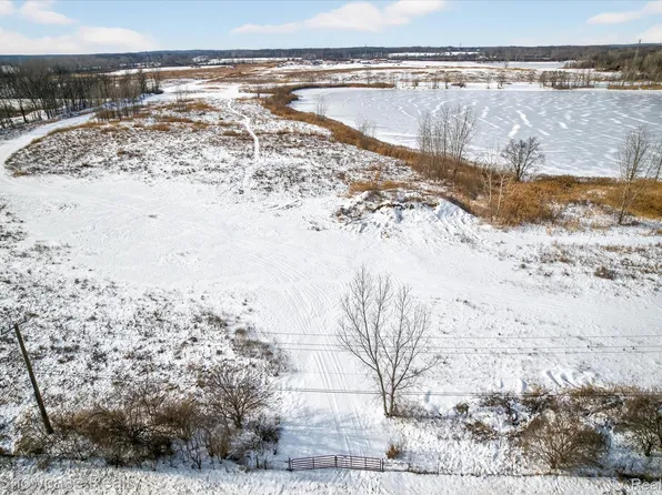 0 Johns Rd, South Lyon, MI 48178