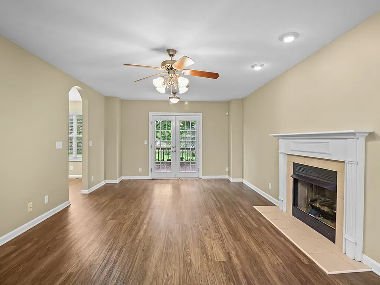 3368 Marrast Dr — Photo 31
