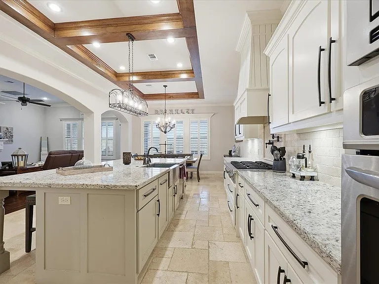 302 Spring Brook Ct — Photo 5