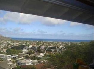 649 Aipuni St, Honolulu, HI 96821
