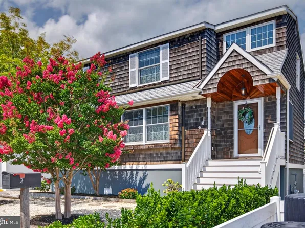 5 E 17th St, Brant Beach, NJ 08008