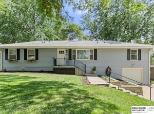8713 Evans St, Omaha, NE 68134