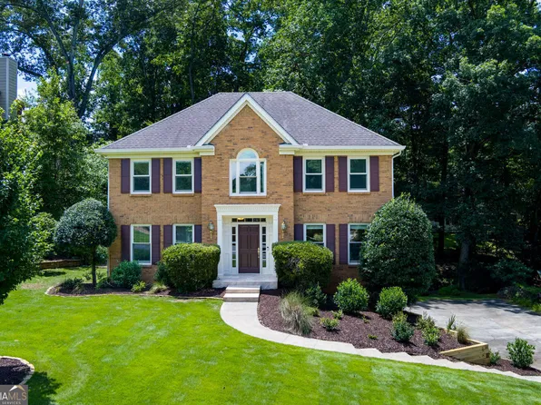 4142 Bellflower Ct NE, Roswell, GA 30075