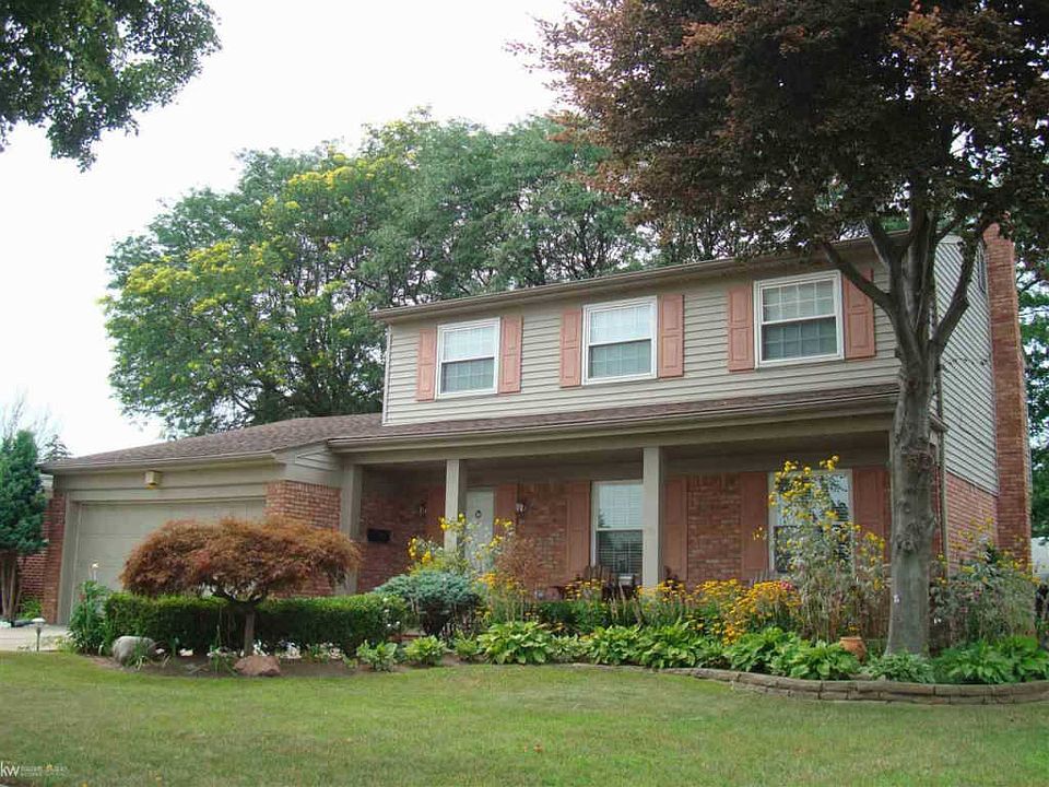 1st image of 30623 Saint Onge Cir
