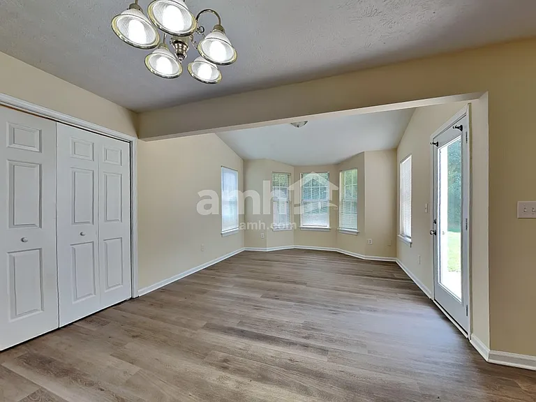 3548 Grovecrest Way — Photo 6