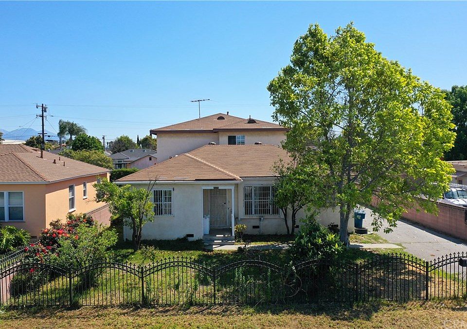 1st image of 2626 Luder Ave