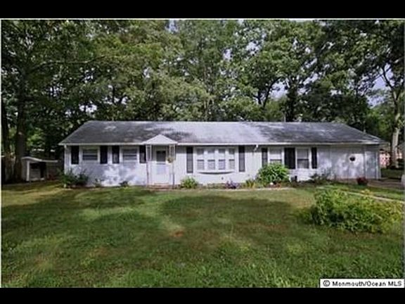 4th image of 562 Holly Village Ln