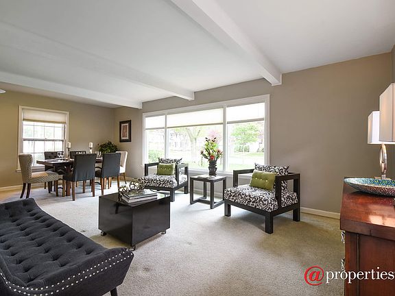 Living Room / Dining Room