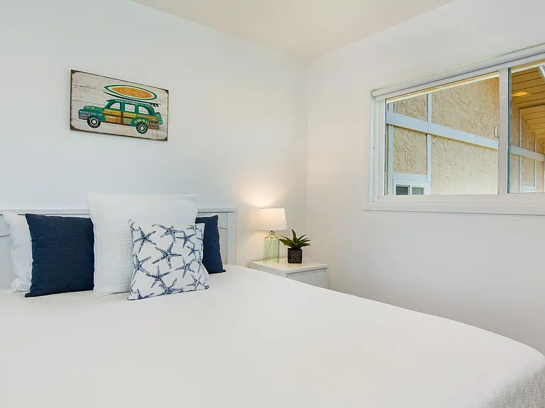 915 Kahauloa Pl — Photo 15
