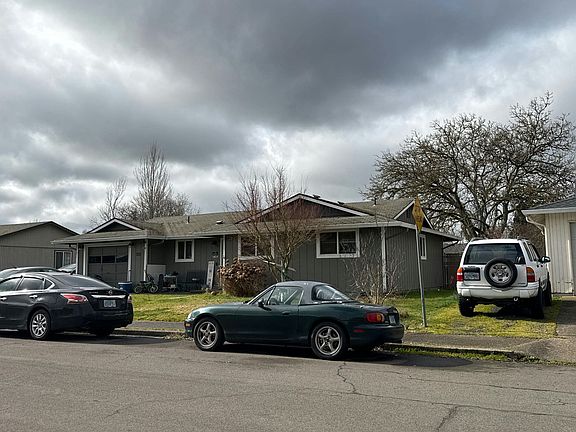 2nd image of 355 Crona St