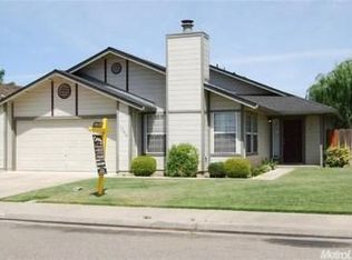 1760 Amberwood Ln, Turlock, CA 95380