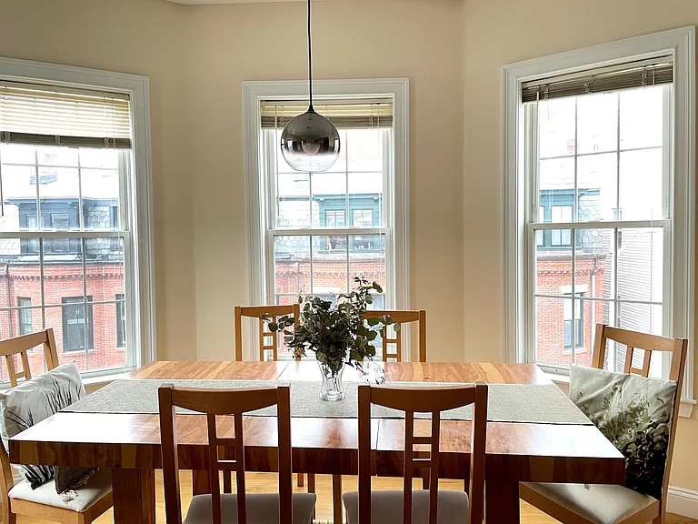 202 Green St #3 — Photo 4