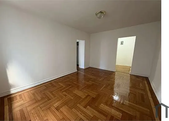1 bed, 700 sqft, $2,762 — Photo 3