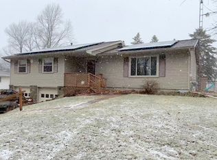 7432 Lee Rd, Jackson, MI 49201