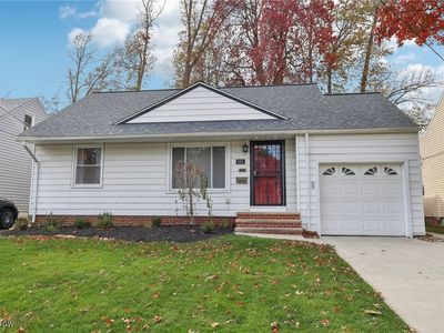 982 S Green Rd, Cleveland, OH, 44121