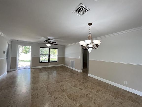 5th image of 1151 Lake Clarke Dr