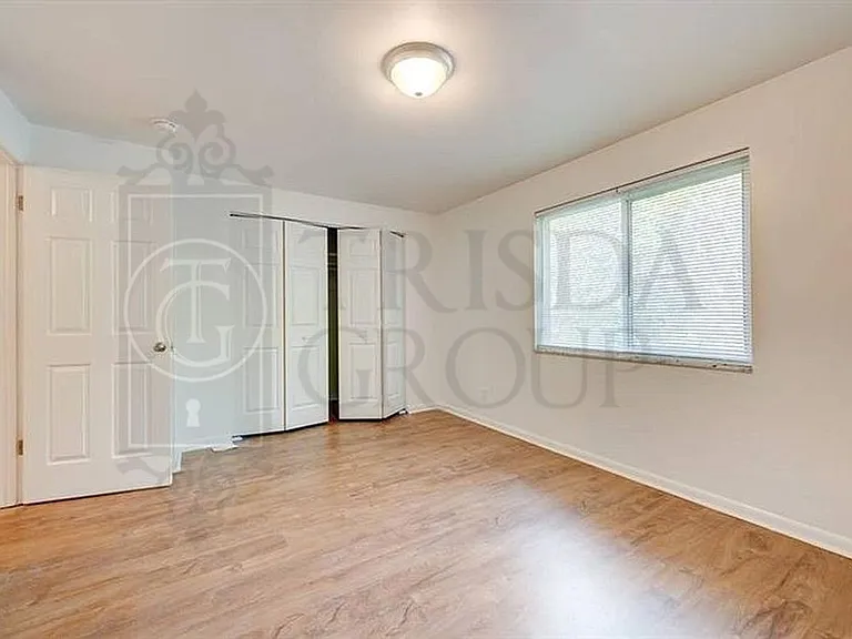 610 Broadhead Ave #C — Photo 31