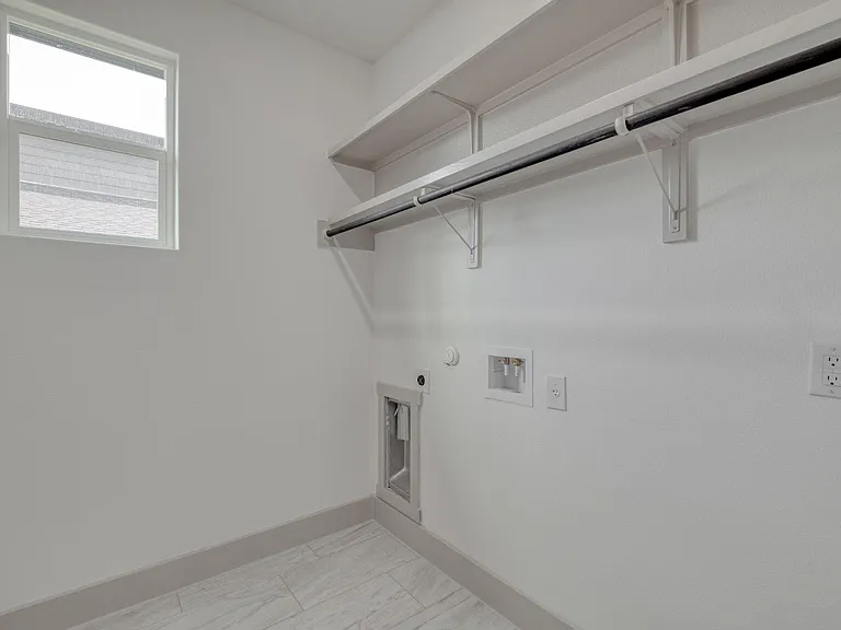 202 Washington St — Photo 23