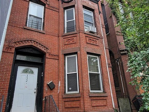 3rd image of 332 Pacific Ave #1D