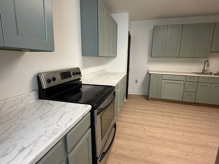 247 S 8th St — Photo 10