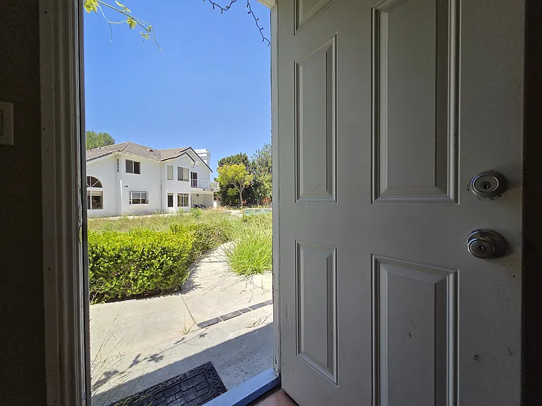 20376 Bickford Dr — Photo 27