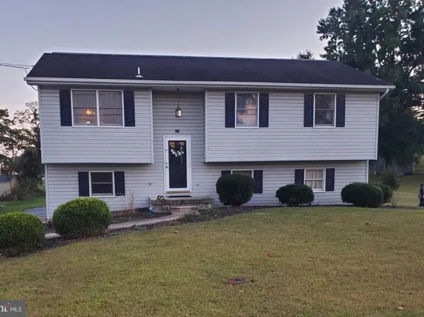 516 Hamilton Ave, Chambersburg, PA 17202