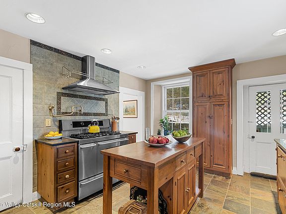 15th image of this home