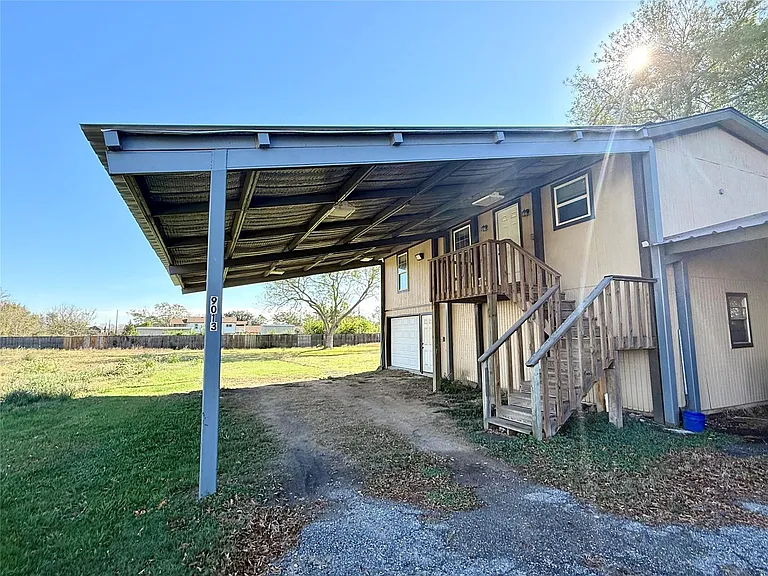 9013 Puritan Way — Photo 14