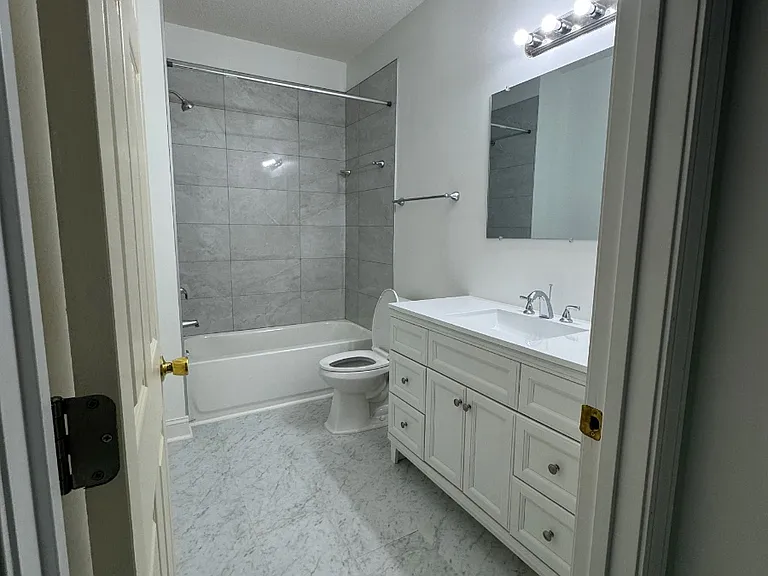 106 Hart Rd — Photo 10