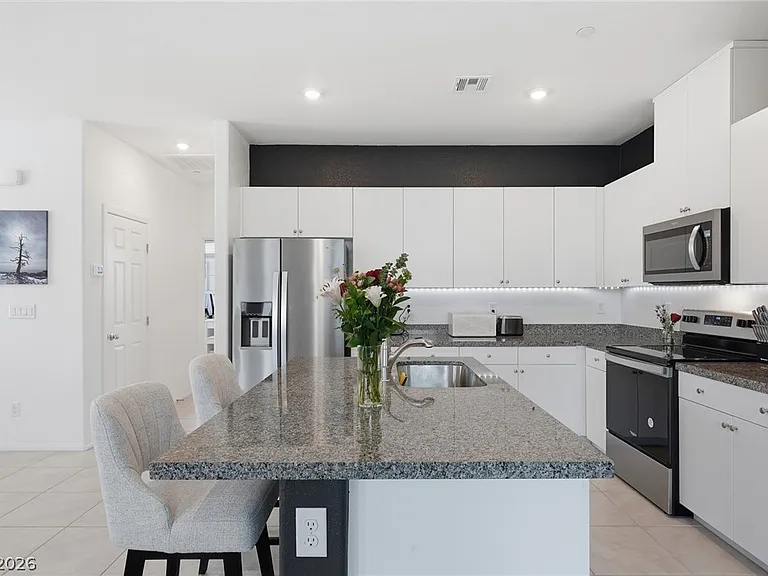 6155 Garden Oasis St — Photo 10