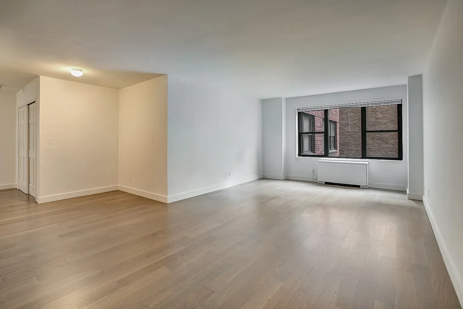 120 East 34th Street — Photo 1