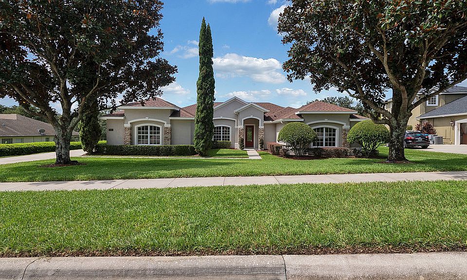 1st image of 16807 Florence View Dr